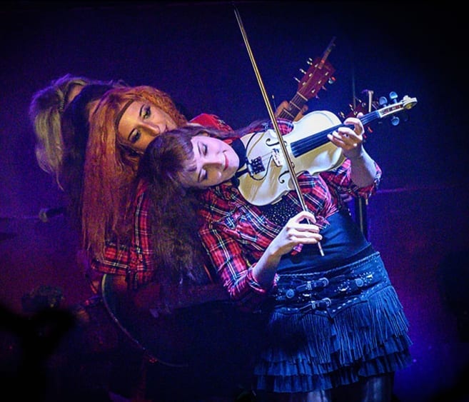 Country Sisters boekt u bij www.kwekel-evenementen.nl